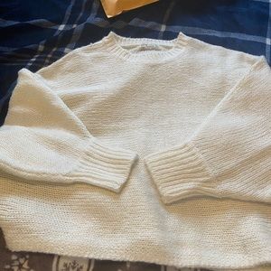 Really cute sweater 💥💥💥